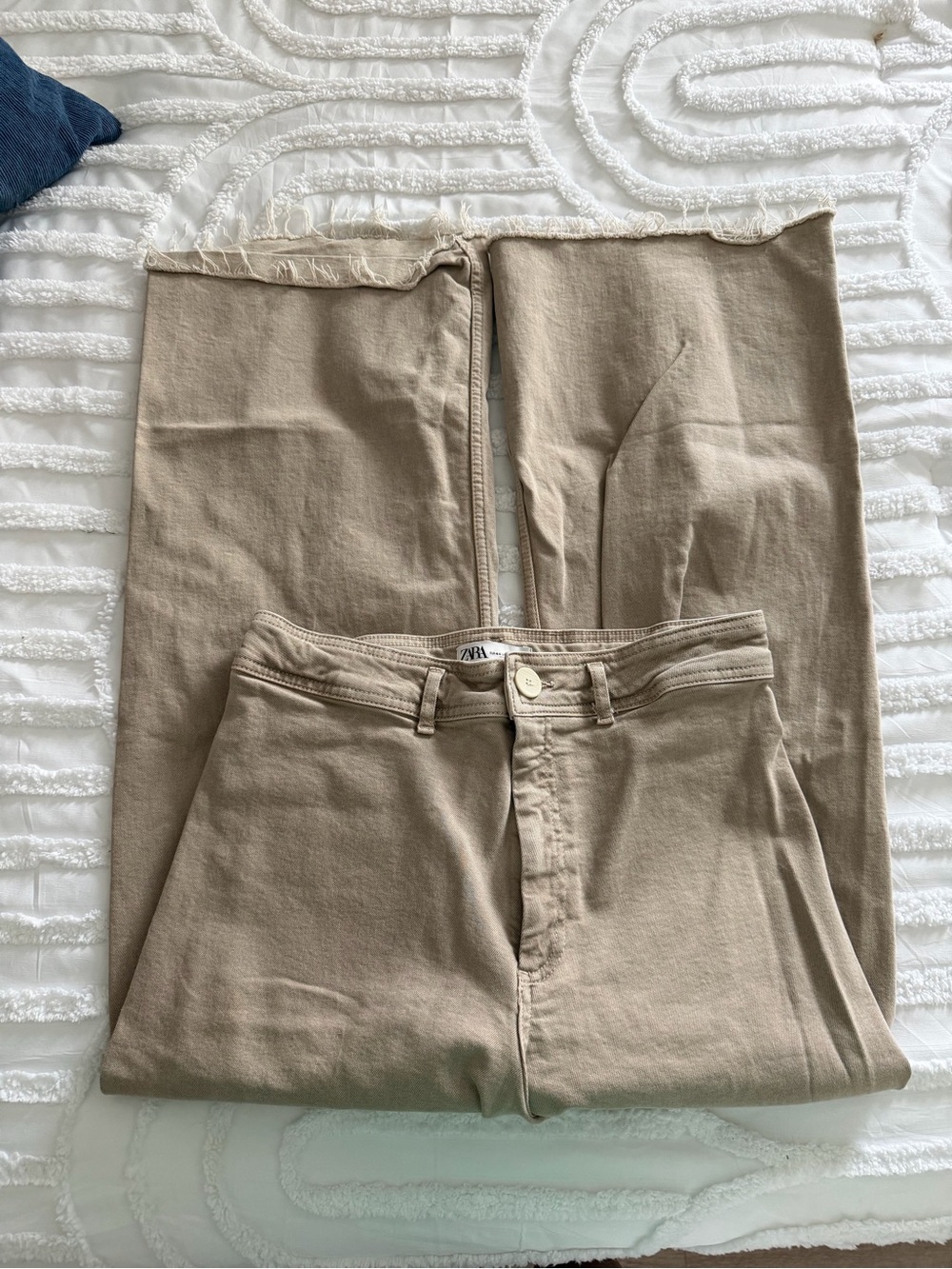 ZARA Wide Leg Jeans in Light Tan